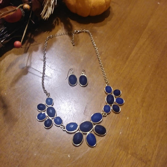 Charming Charlie Jewelry - Charming Charlie necklace and earring set